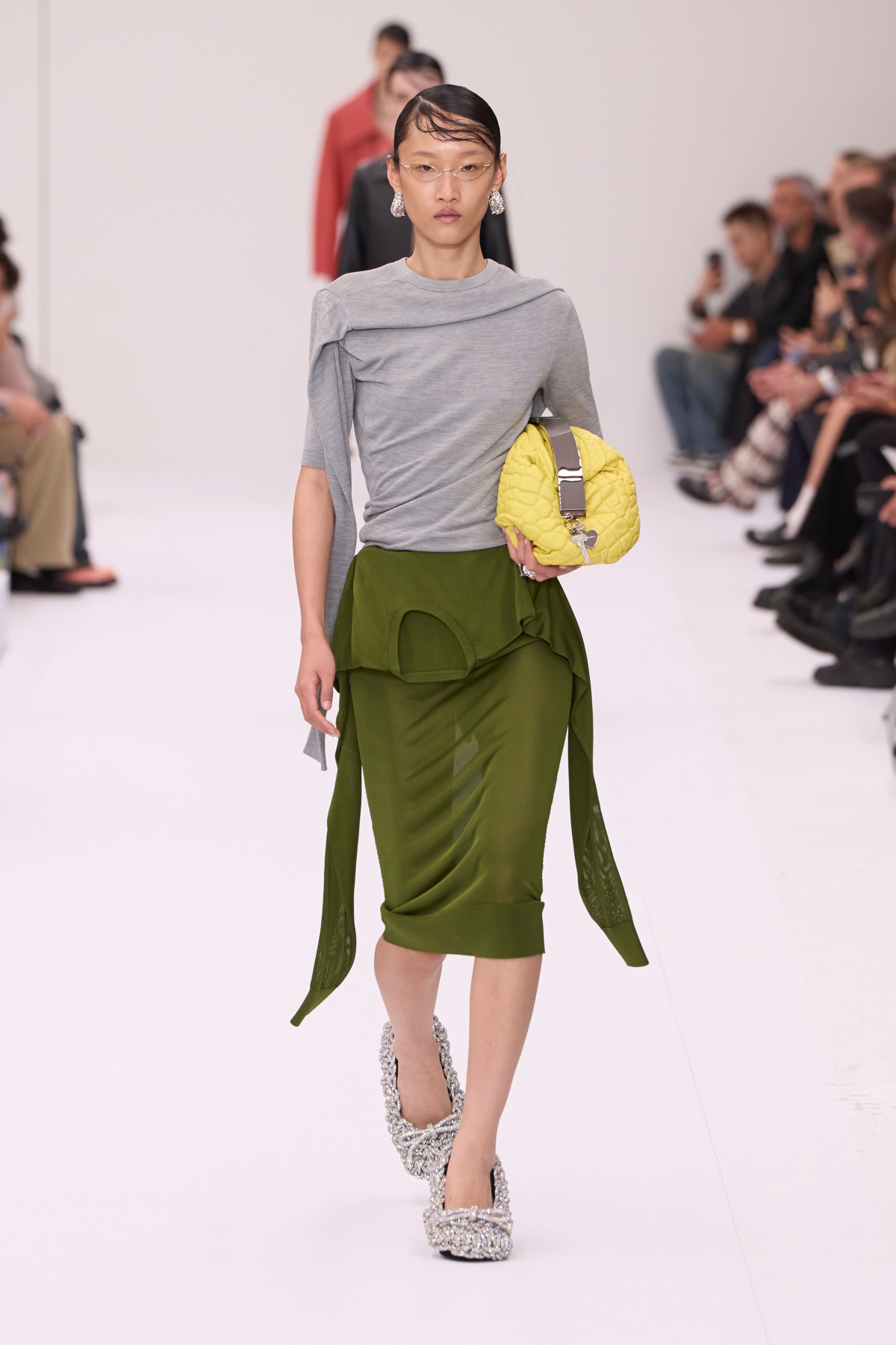 Поєднання зеленого й сірого в Acne Studios 
